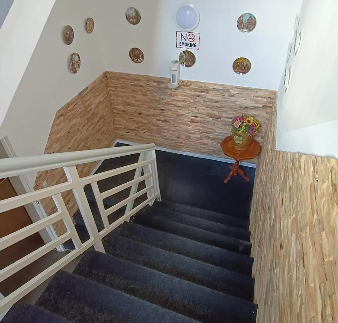 Elifim Hotel Berlim Casa de hóspedes